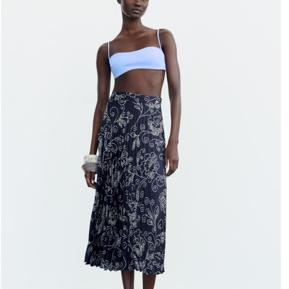 Zara satin effect pleated printed midi skirt navy White floral M NWT 2347/104 - Picture 5 of 11